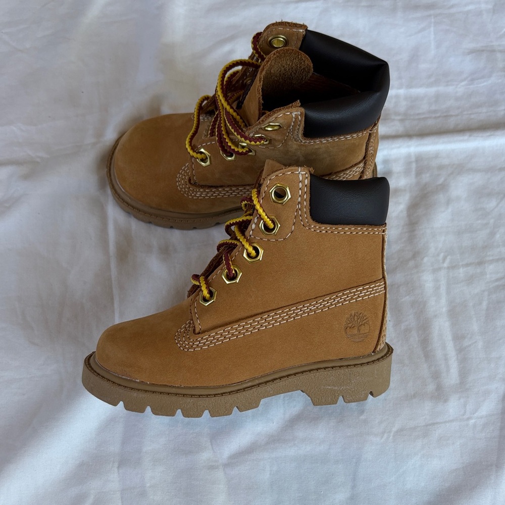 Timberland Toddler classic 6” waterproof boots wheat nubuck size 5